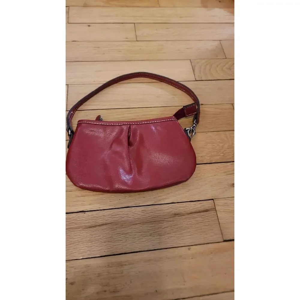 Red Leather‎ Pleated Wristlet Clutch Bag with Contrast Stitching Zip Closure Y2K